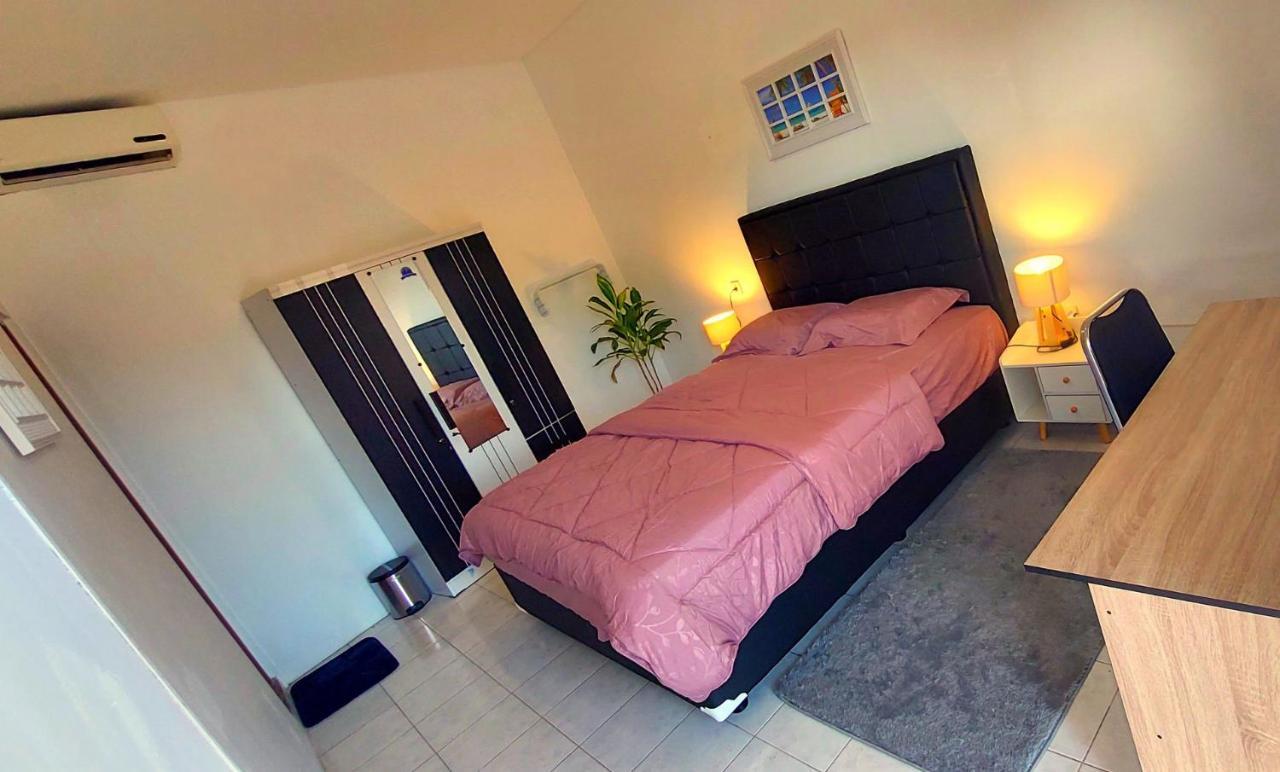 Hustay Guest House - Canggu Eksteriør billede