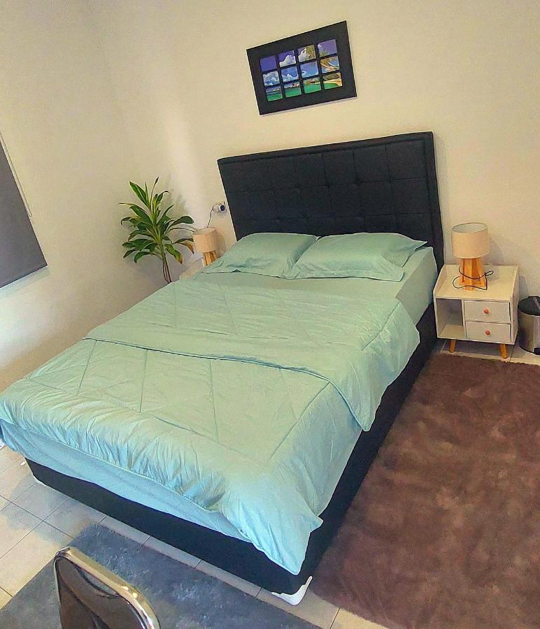 Hustay Guest House - Canggu Eksteriør billede